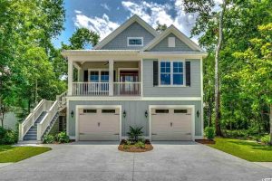 Real Estate Experts: 10 Questions to Ask Before Hiring Them