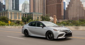 Enjoy the Freedom of Ridesharing in Chicago With Carbros