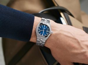 Decoding Excellence: Unveiling the Intricacies of Swiss Movement Watches