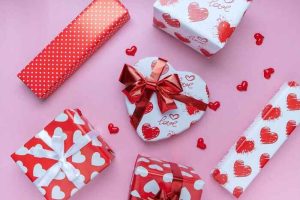 Valentine’s Day Gift for Her Ideas – Heartfelt Way to Express Your Love