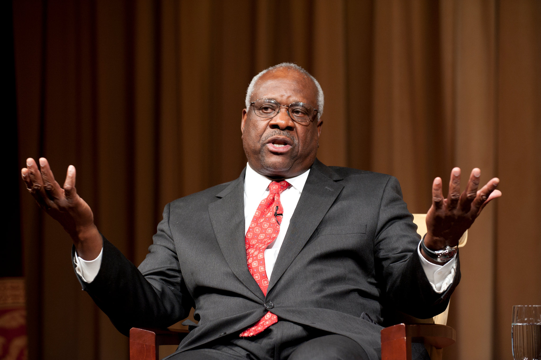 Clarence Thomas faces new financial scrutiny