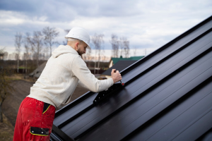 Key Considerations for Hiring the Best Roofing Contractors