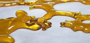 How to Smoke Shatter: A Beginner’s Guide from Shatter Online Canada